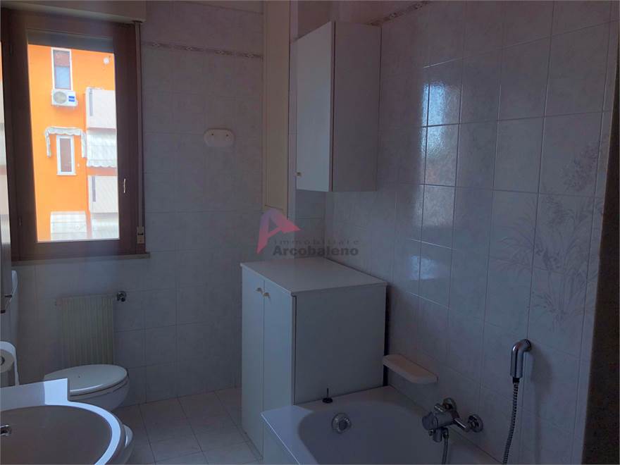bagno con vasca