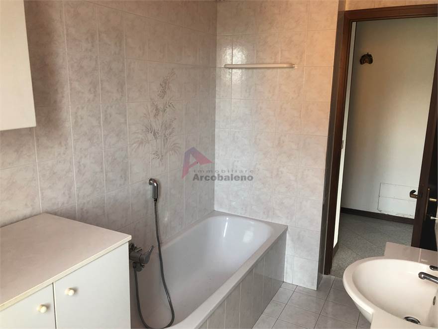 bagno con vasca